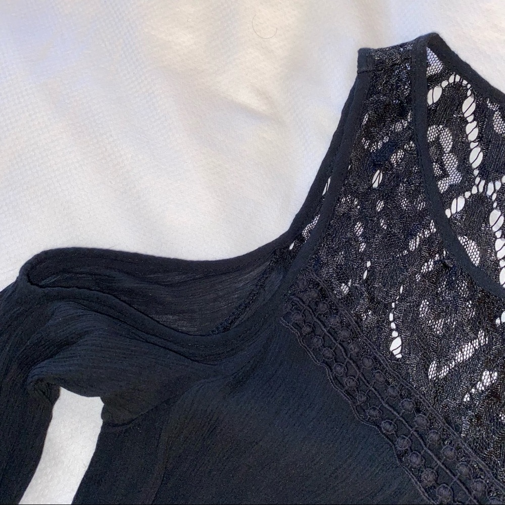 Rewind Cold Shoulder Lace Top - Picture 4 of 9